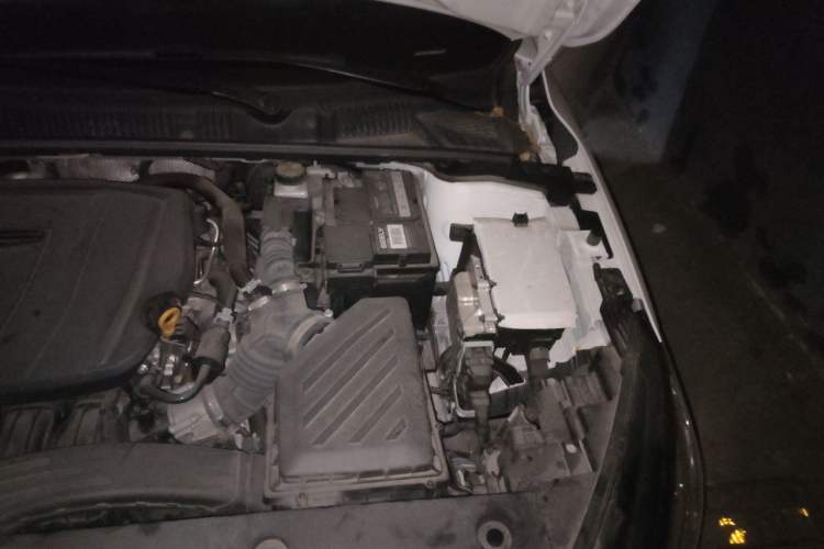 Used Geely Auto Emgrand 2025 4th Generation 1.5L CVT Starry Edition Engine Bay Left