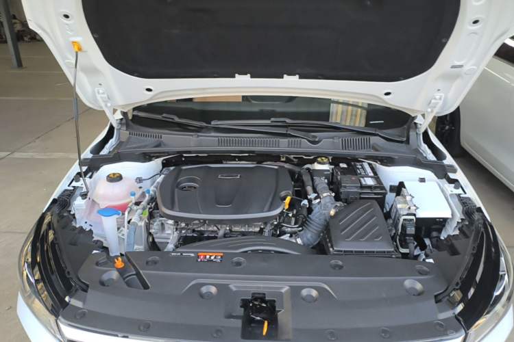 Used Geely Auto Emgrand 2025 4th Generation 1.5L CVT Flagship Version Engine Bay
