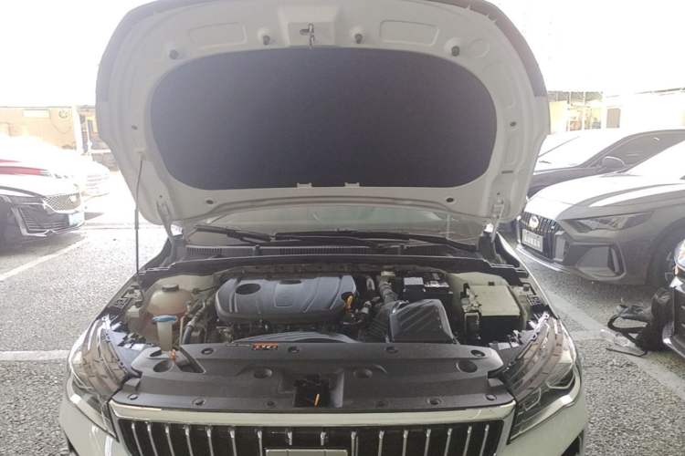Used Geely Auto Emgrand 2025 4th Generation 1.5L CVT Longteng Edition Engine Bay