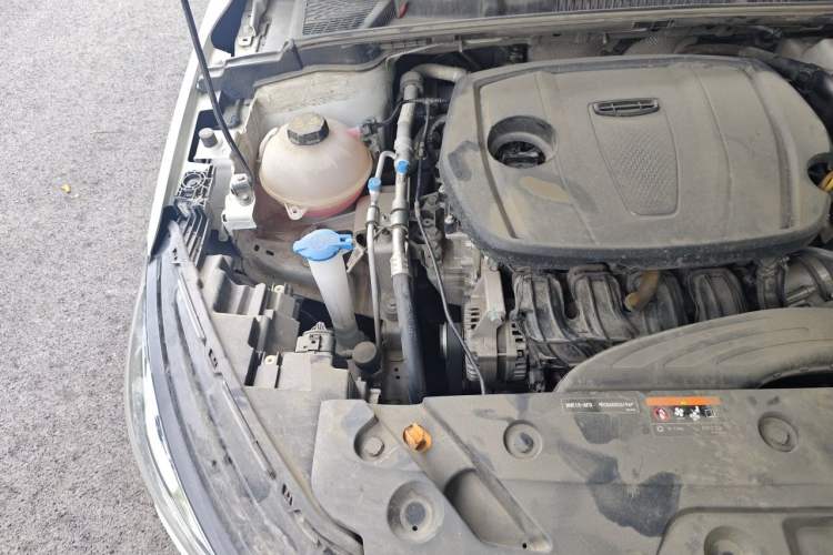 Used Geely Auto Emgrand 2025 4th Generation 1.5L Manual - Starry Edition Engine Bay Right