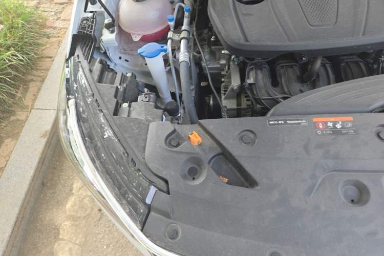 Used Geely Auto Emgrand 2025 4th Generation 1.5L Manual - Starry Edition Engine Bay Right