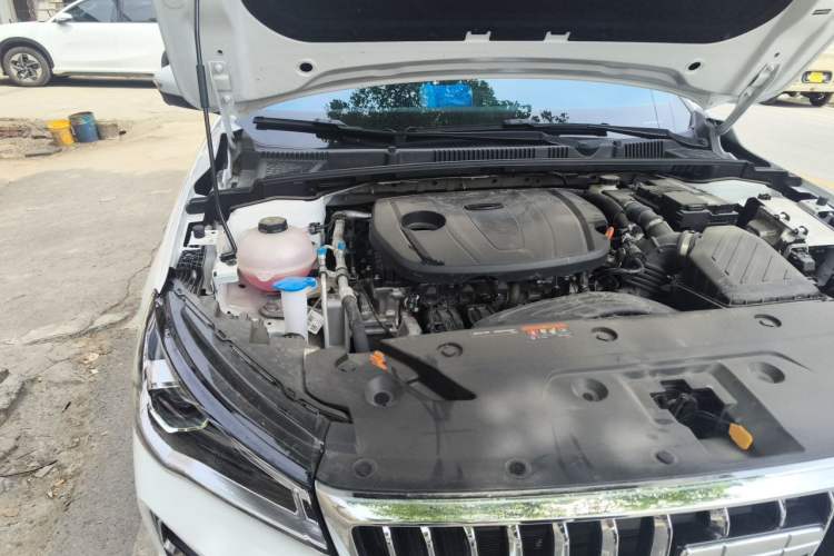 Used Geely Auto Emgrand 2025 4th Generation 1.5L CVT Luxury Version Engine Bay Right