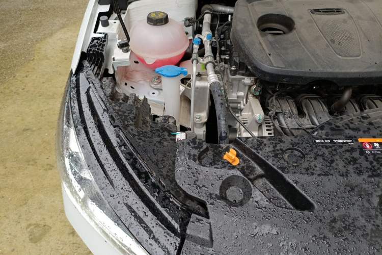 Used Geely Auto Emgrand 2025 4th Generation 1.5L CVT Luxury Version Engine Bay Right