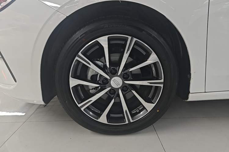 Used Geely Auto Emgrand 2025 4th Generation 1.5L CVT Luxury Version Exterior 1