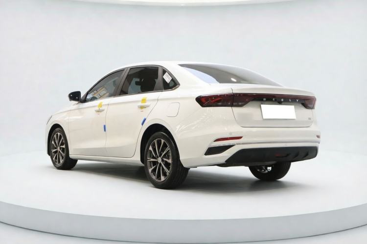 Used Geely Auto Emgrand 2025 4th Generation 1.5L CVT Flagship Version Exterior 2