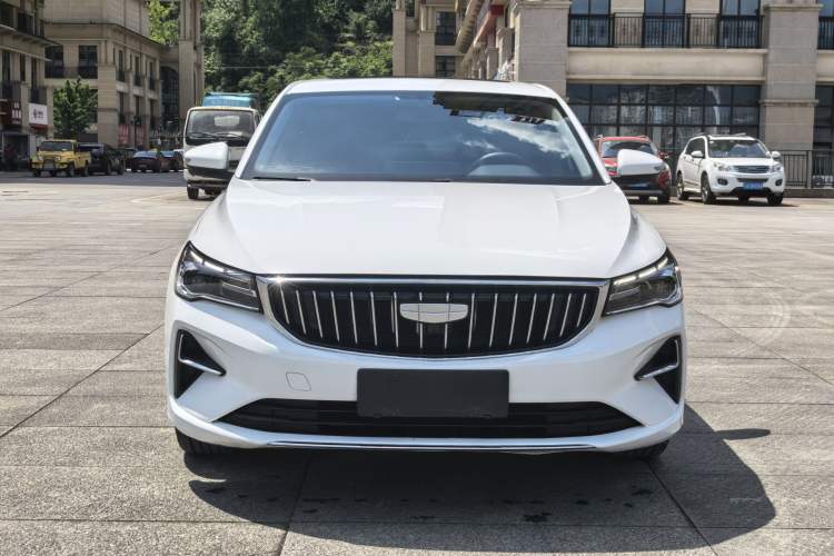 Used Geely Auto Emgrand 2025 4th Generation 1.5L CVT Luxury Version Exterior 2
