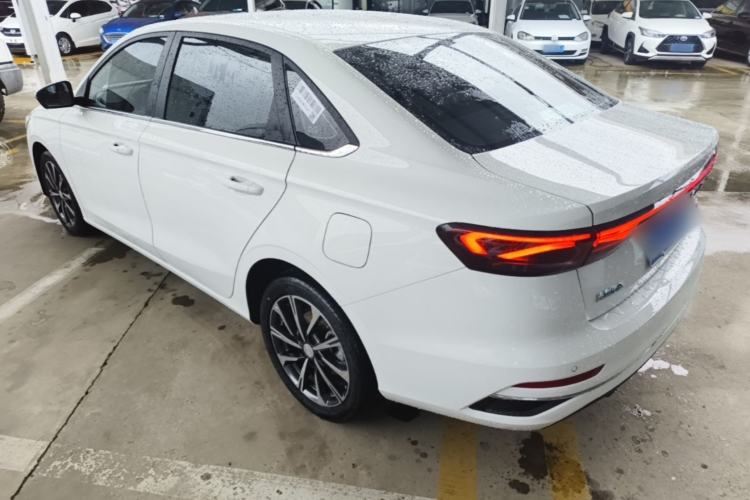 Used Geely Auto Emgrand 2025 4th Generation 1.5L CVT Luxury Version Exterior 2