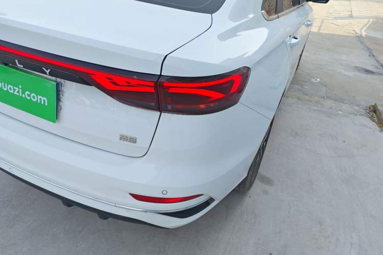 Used Geely Auto Emgrand 2025 4th Generation 1.5L CVT Luxury Version Exterior 3