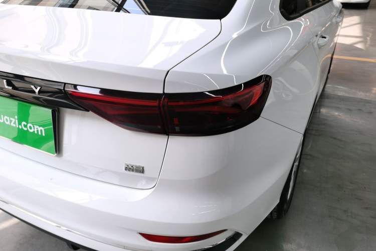Used Geely Auto Emgrand 2025 4th Generation 1.5L Manual - Starry Edition Exterior 3