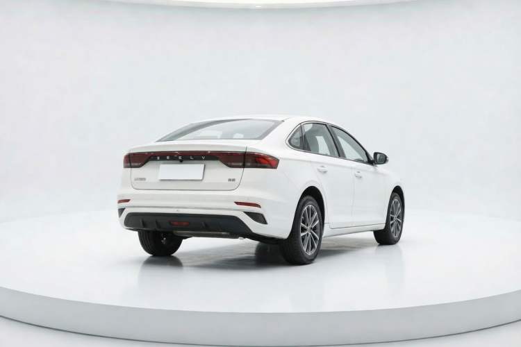 Used Geely Auto Emgrand 2025 4th Generation 1.5L CVT Flagship Version Exterior 3