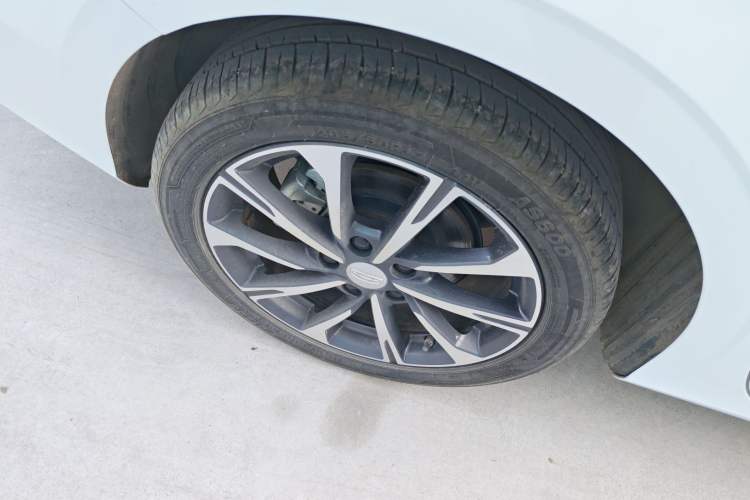 Used Geely Auto Emgrand 2025 4th Generation 1.5L CVT Luxury Version Exterior 5