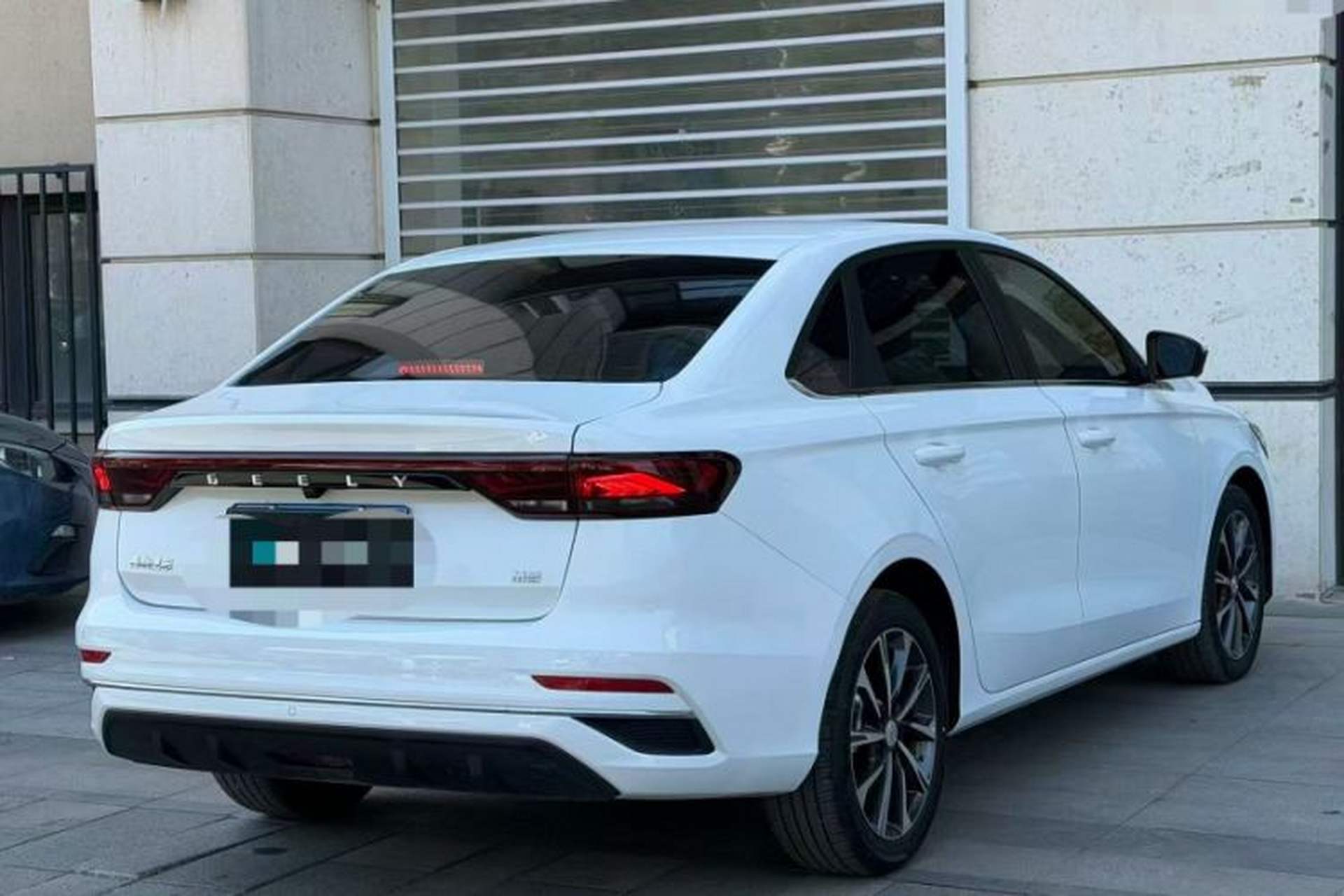 Used Geely Auto Emgrand 2025 4th Generation 1.5L CVT Luxury Version Exterior 5