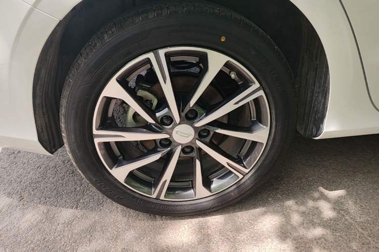 Used Geely Auto Emgrand 2025 4th Generation 1.5L CVT Luxury Version Exterior 5