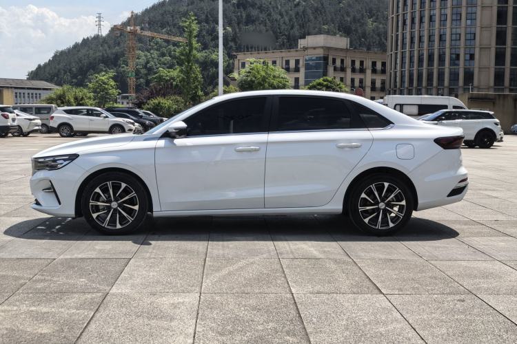 Used Geely Auto Emgrand 2025 4th Generation 1.5L CVT Luxury Version Exterior 6