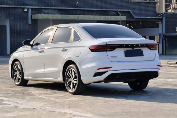 Used Geely Auto Emgrand 2025 4th Generation 1.5L CVT Longteng Edition Exterior 6