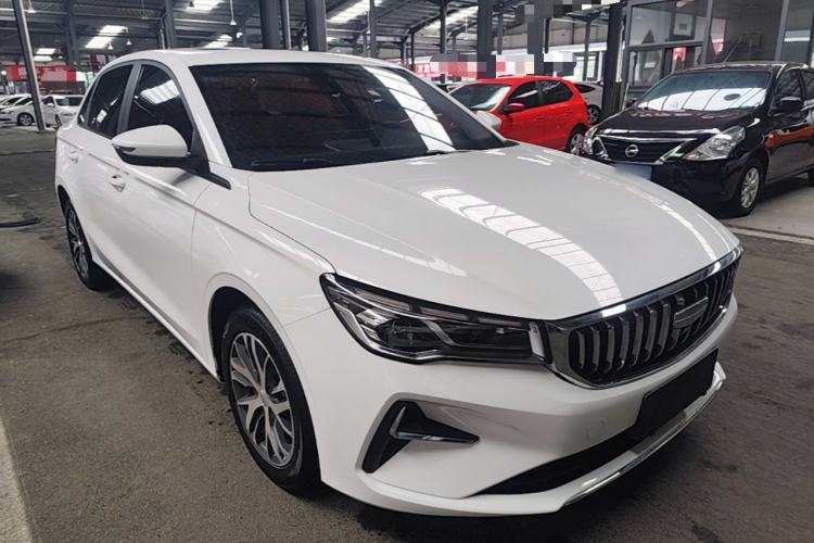 Used Geely Auto Emgrand 2025 4th Generation 1.5L CVT Longteng Edition Front Right 45 Deg
