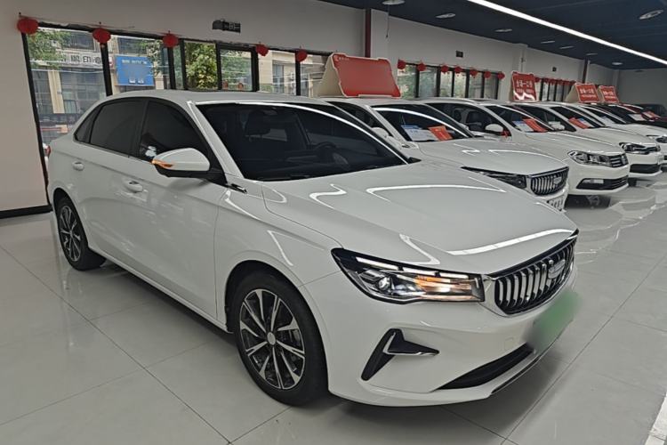Used Geely Auto Emgrand 2025 4th Generation 1.5L CVT Luxury Version Front Right 45 Deg