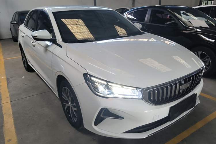 Used Geely Auto Emgrand 2025 4th Generation 1.5L CVT Longteng Edition Front Right 45 Deg