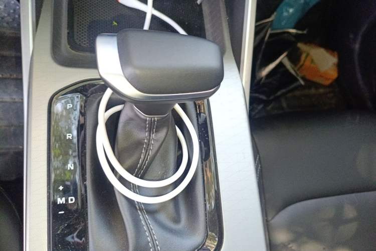 Used Geely Auto Emgrand 2025 4th Generation 1.5L CVT Luxury Version Gear Lever