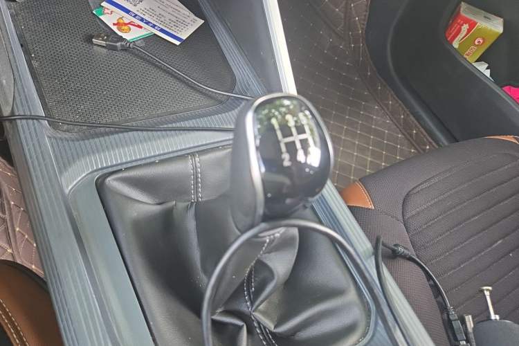 Used Geely Auto Emgrand 2025 4th Generation 1.5L Manual - Starry Edition Gear Lever