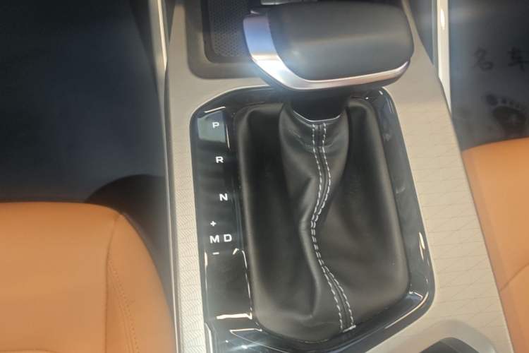 Used Geely Auto Emgrand 2025 4th Generation 1.5L CVT Flagship Version Gear Lever