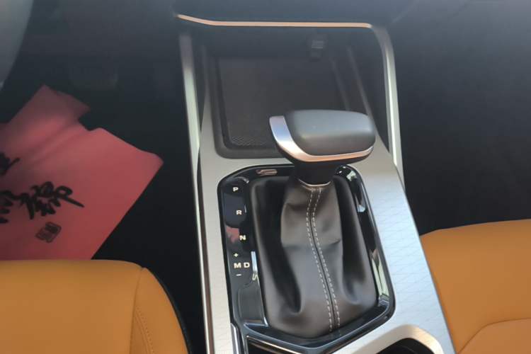 Used Geely Auto Emgrand 2025 4th Generation 1.5L CVT Flagship Version Gear Lever