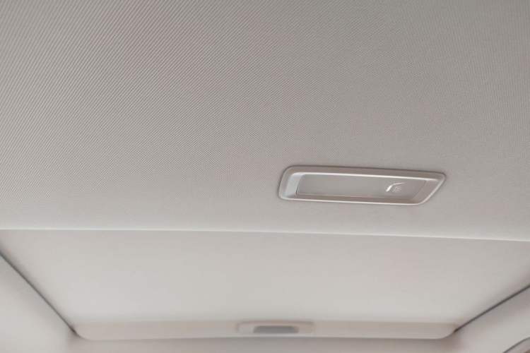 Used Geely Auto Emgrand 2025 4th Generation 1.5L CVT Flagship Version Headliner