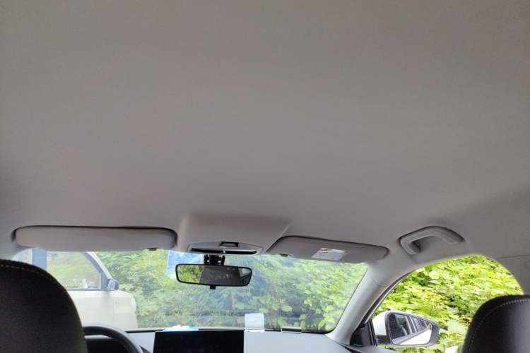 Used Geely Auto Emgrand 2025 4th Generation 1.5L CVT Longteng Edition Headliner