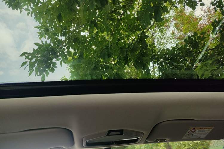 Used Geely Auto Emgrand 2025 4th Generation 1.5L CVT Luxury Version Headliner