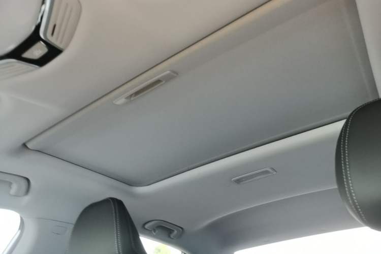 Used Geely Auto Emgrand 2025 4th Generation 1.5L CVT Luxury Version Headliner