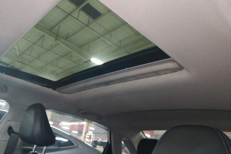 Used Geely Auto Emgrand 2025 4th Generation 1.5L CVT Longteng Edition Headliner