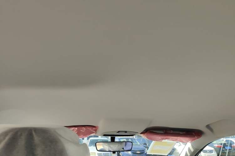 Used Geely Auto Emgrand 2025 4th Generation 1.5L Manual - Starry Edition Headliner