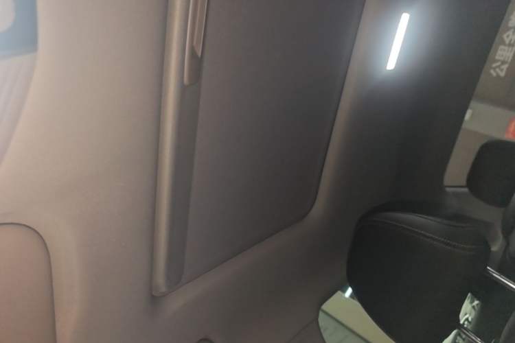 Used Geely Auto Emgrand 2025 4th Generation 1.5L CVT Luxury Version Headliner