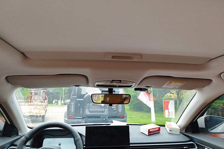 Used Geely Auto Emgrand 2025 4th Generation 1.5L CVT Flagship Version Headliner