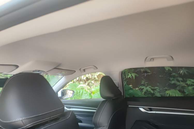 Used Geely Auto Emgrand 2025 4th Generation 1.5L CVT Longteng Edition Headliner