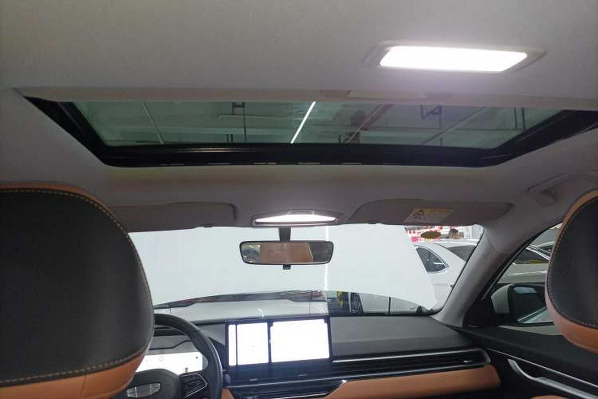 Used Geely Auto Emgrand 2025 4th Generation 1.5L CVT Flagship Version Headliner