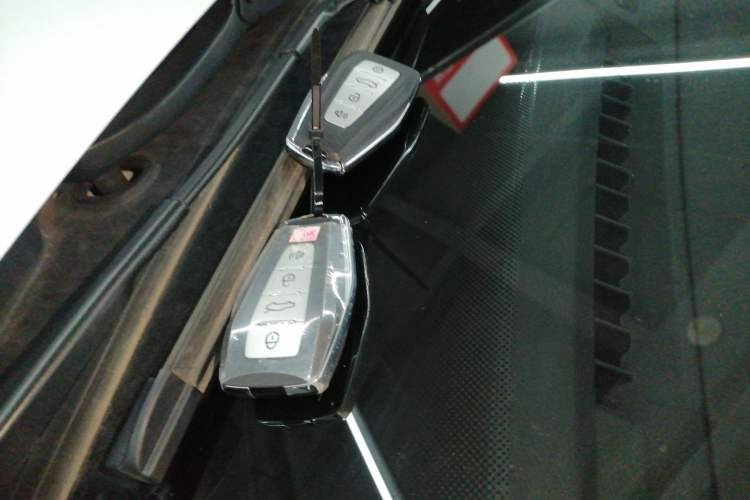 Used Geely Auto Emgrand 2025 4th Generation 1.5L CVT Longteng Edition Interior 1