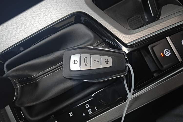 Used Geely Auto Emgrand 2025 4th Generation 1.5L CVT Luxury Version Interior 1