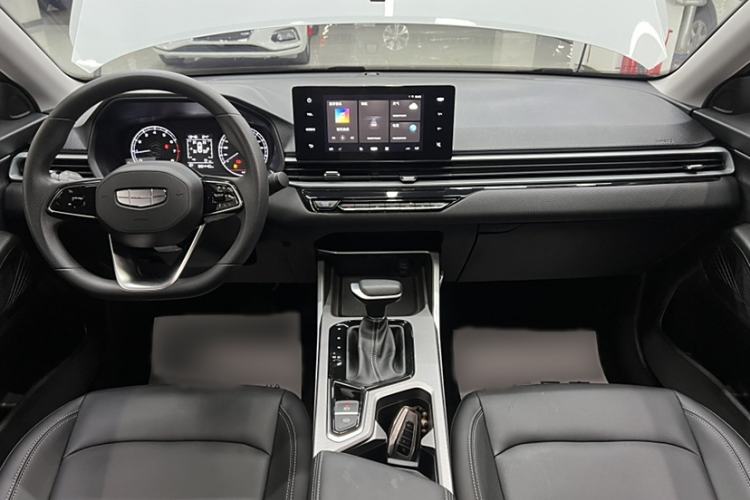 Used Geely Auto Emgrand 2025 4th Generation 1.5L CVT Starry Edition Interior 1