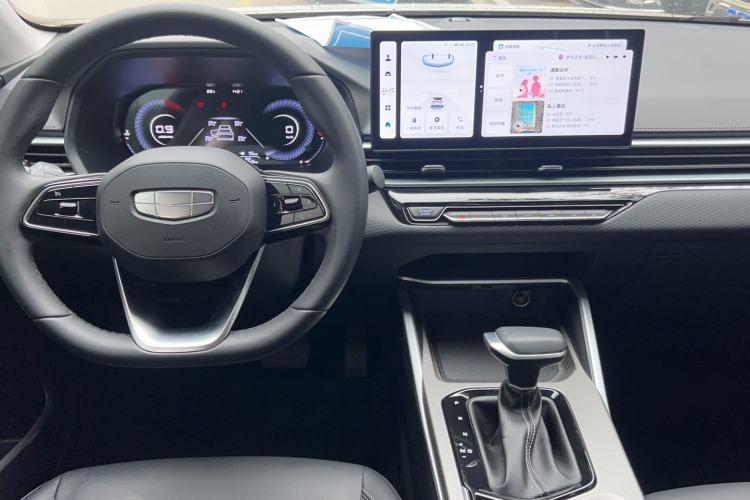 Used Geely Auto Emgrand 2025 4th Generation 1.5L CVT Longteng Edition Interior 2