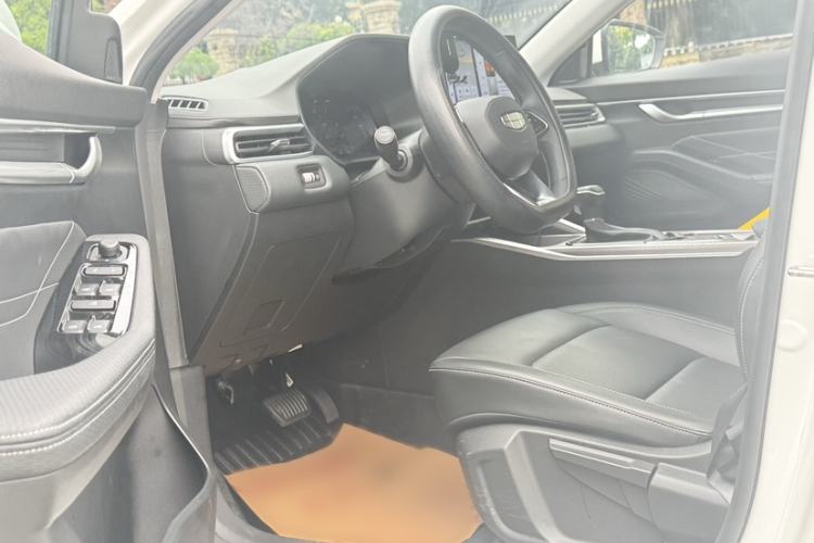 Used Geely Auto Emgrand 2025 4th Generation 1.5L CVT Luxury Version Interior 2