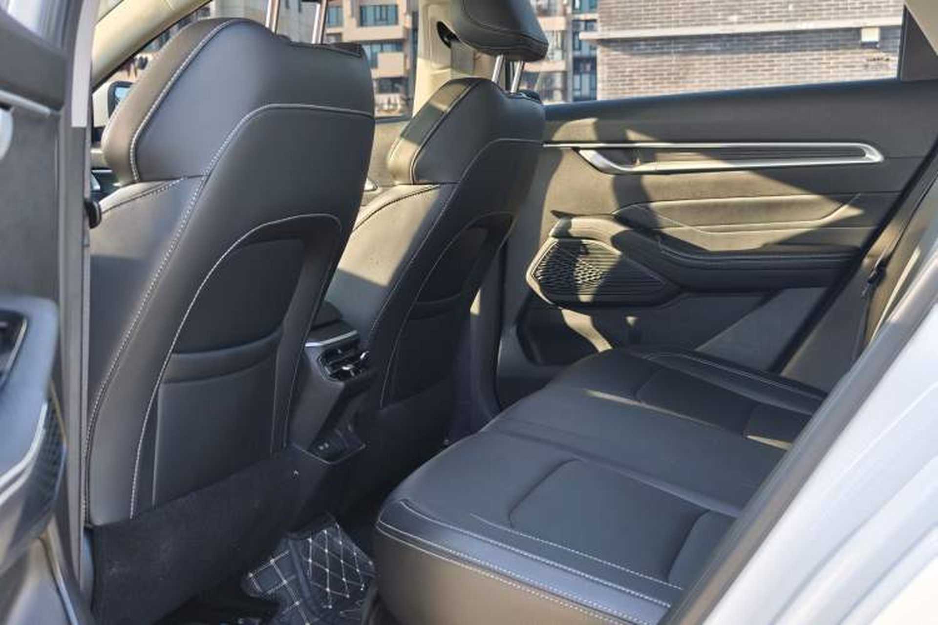 Used Geely Auto Emgrand 2025 4th Generation 1.5L CVT Longteng Edition Interior 4
