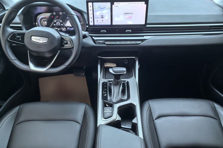 Used Geely Auto Emgrand 2025 4th Generation 1.5L CVT Longteng Edition Interior 5