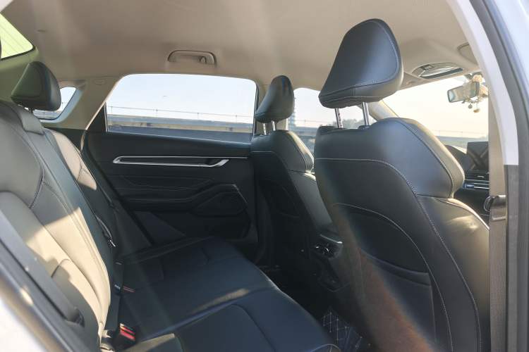 Used Geely Auto Emgrand 2025 4th Generation 1.5L CVT Longteng Edition Interior 6