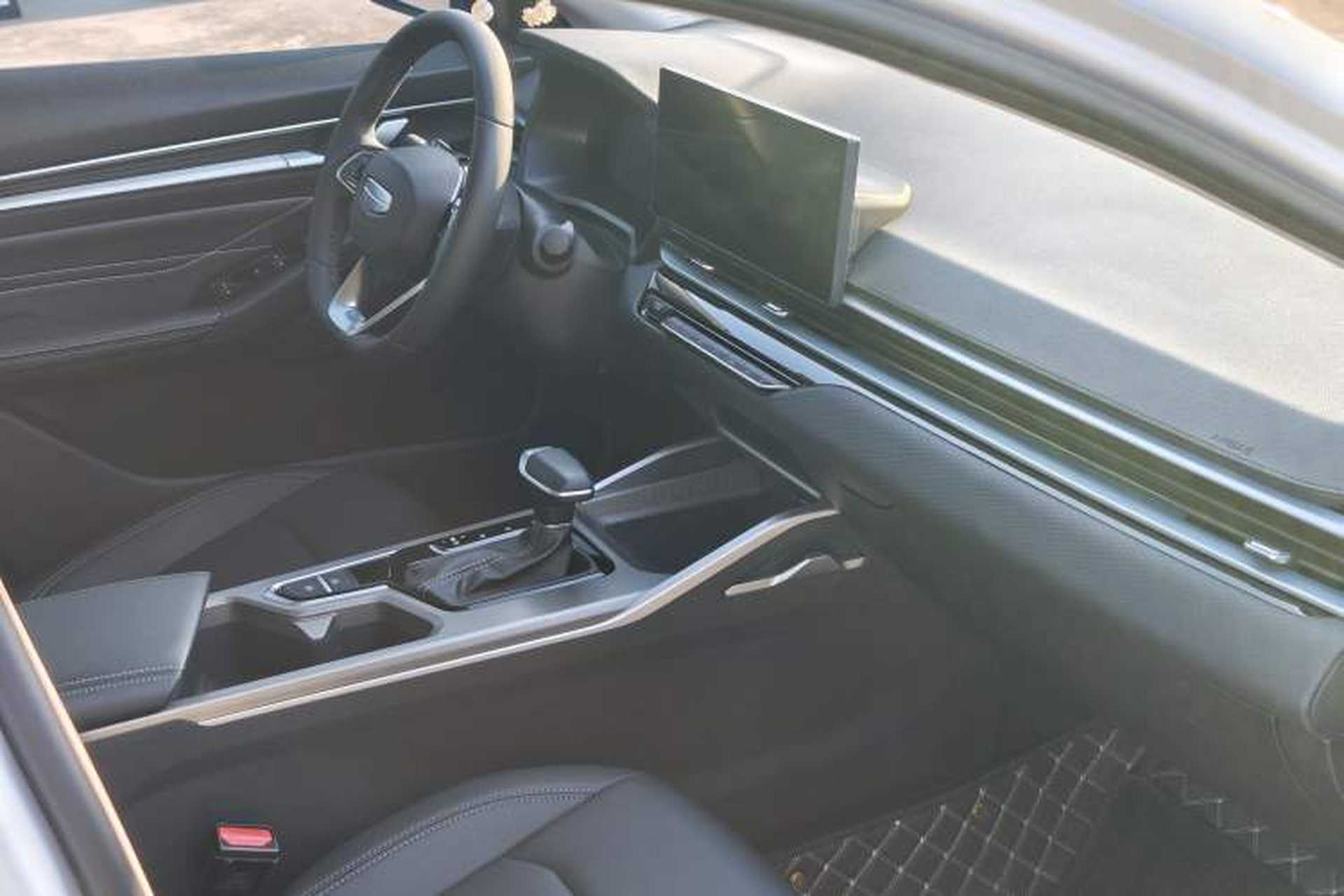 Used Geely Auto Emgrand 2025 4th Generation 1.5L CVT Longteng Edition Interior 7