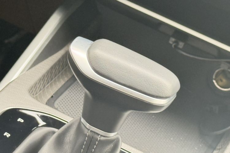 Used Geely Auto Emgrand 2025 4th Generation 1.5L CVT Luxury Version Interior 8