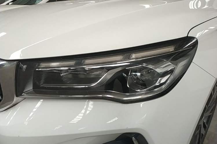 Used Geely Auto Emgrand 2025 4th Generation 1.5L CVT Longteng Edition Left Front Headlight