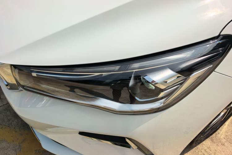 Used Geely Auto Emgrand 2025 4th Generation 1.5L CVT Luxury Version Left Front Headlight