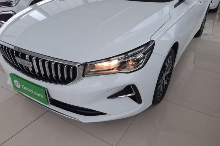 Used Geely Auto Emgrand 2025 4th Generation 1.5L Manual – Dragon Edition Left Front Headlight