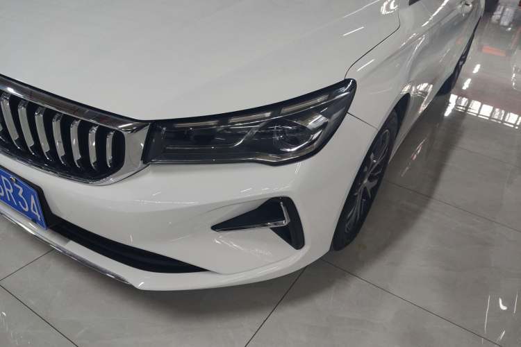 Used Geely Auto Emgrand 2025 4th Generation 1.5L CVT Longteng Edition Left Front Headlight